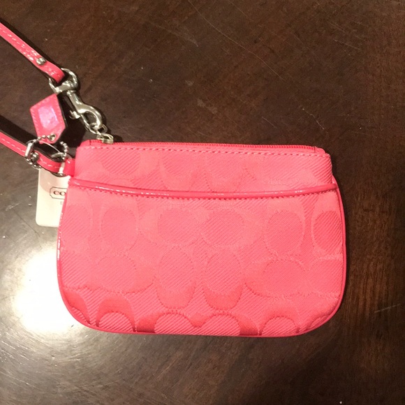 Coach Accessories - Pink Coach wristlet Coach Accessories - Pink Coach wristlet